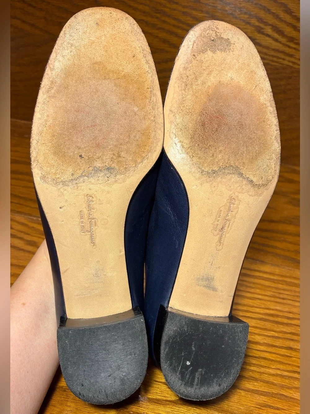 Vintage Salvatore Ferragamo Gancini Bit Navy Leather Loafers Pumps Size 7 B